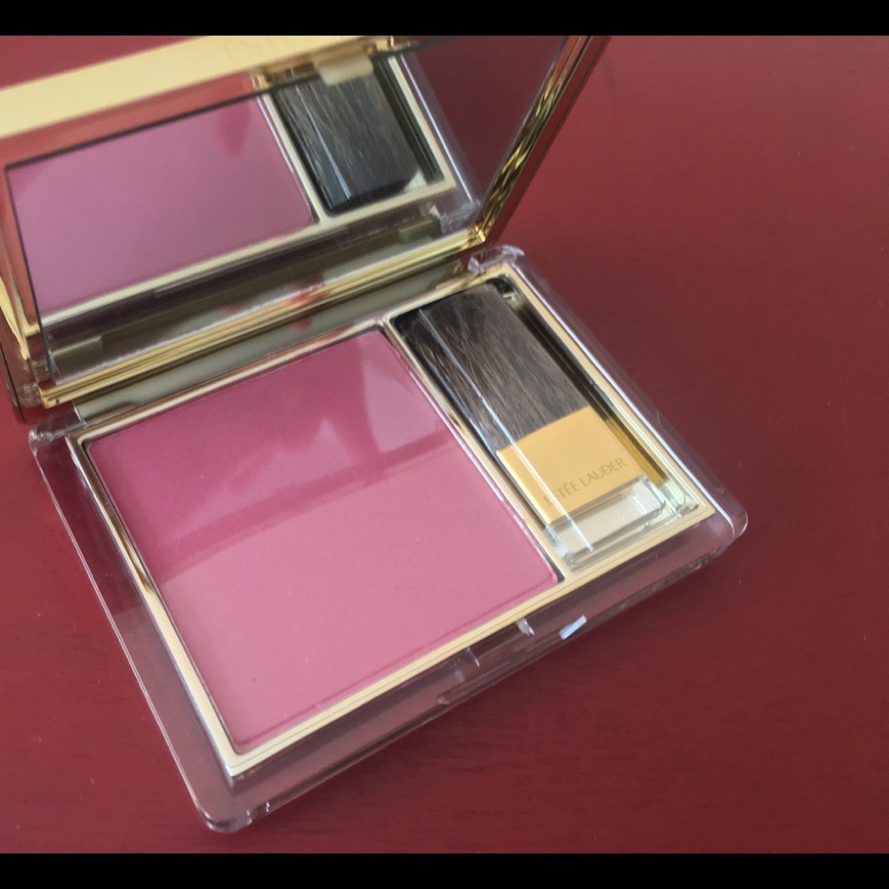 Estēe Lauder Pure Color Blush: Electric Pink